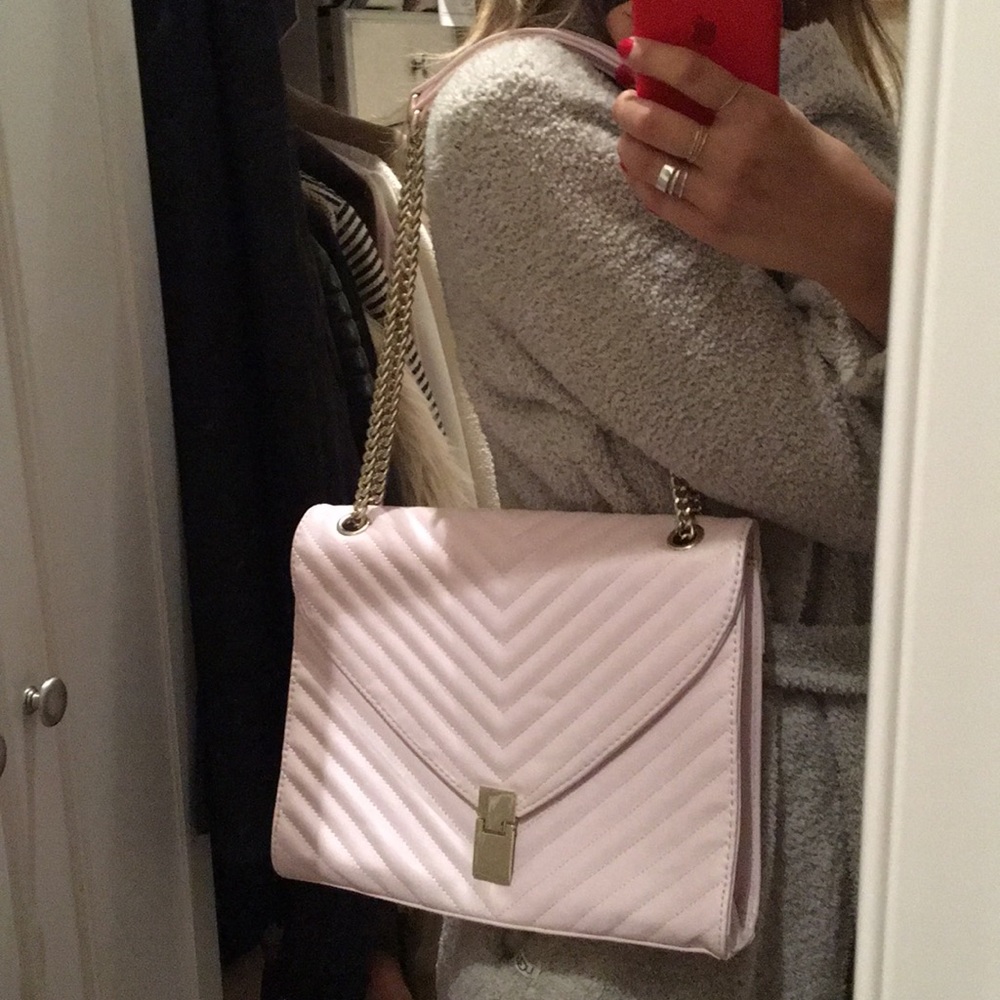 JustFab Quilted Chain Shoulder Bag - Picture 7 of 8